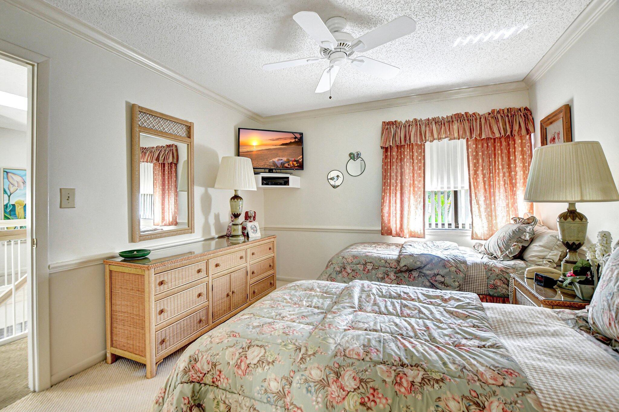 20160 Northcote Drive