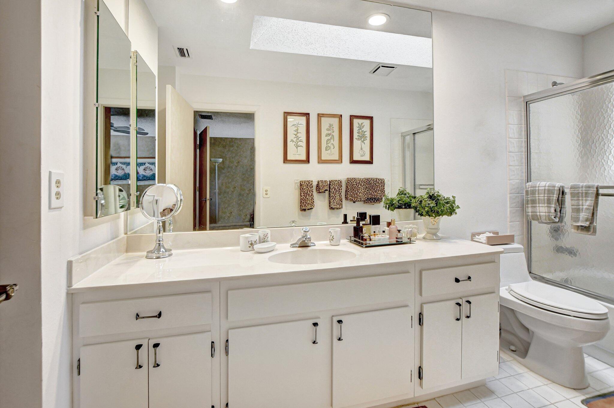 20160 Northcote Drive
