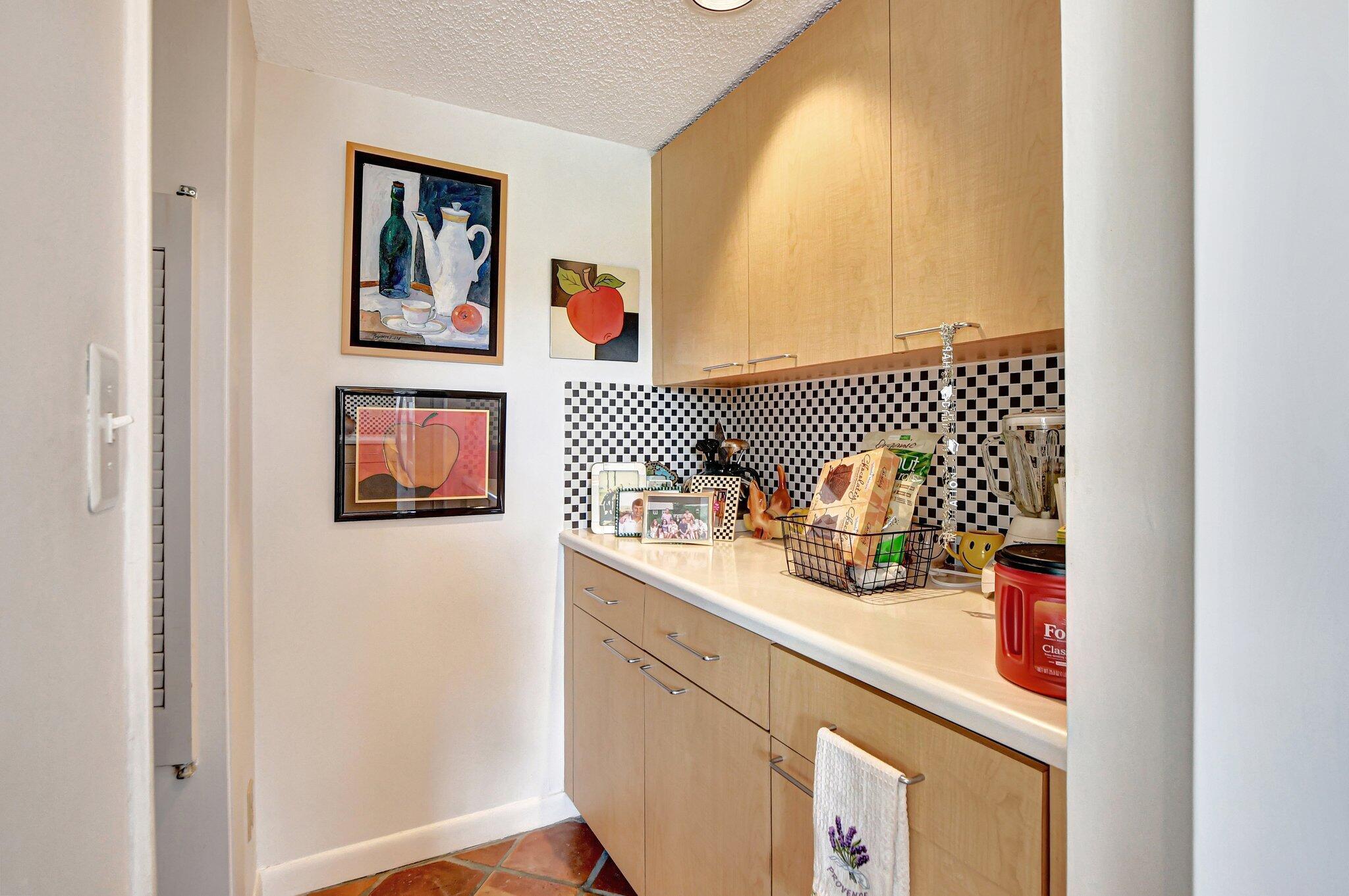 20160 Northcote Drive