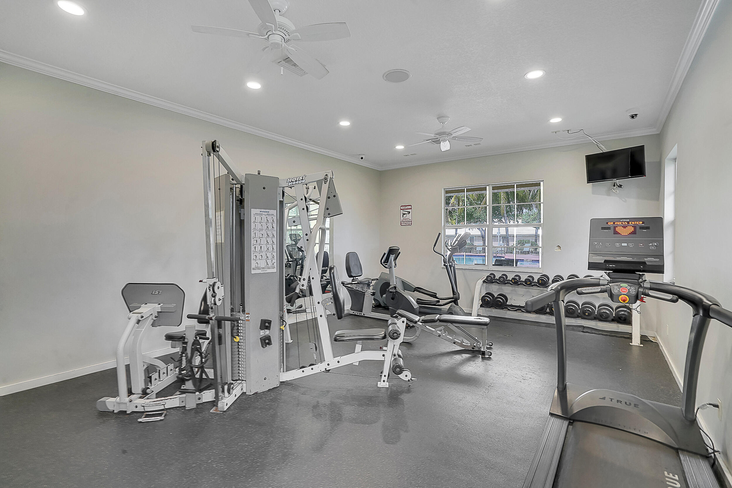 4954 Grinnell Street