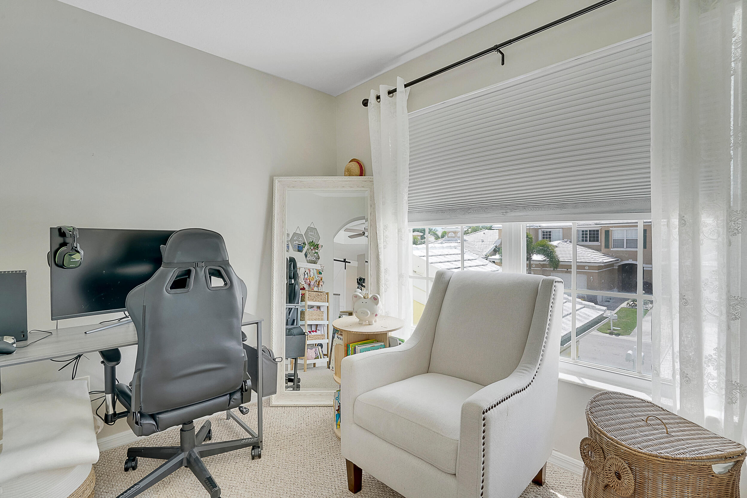 4954 Grinnell Street