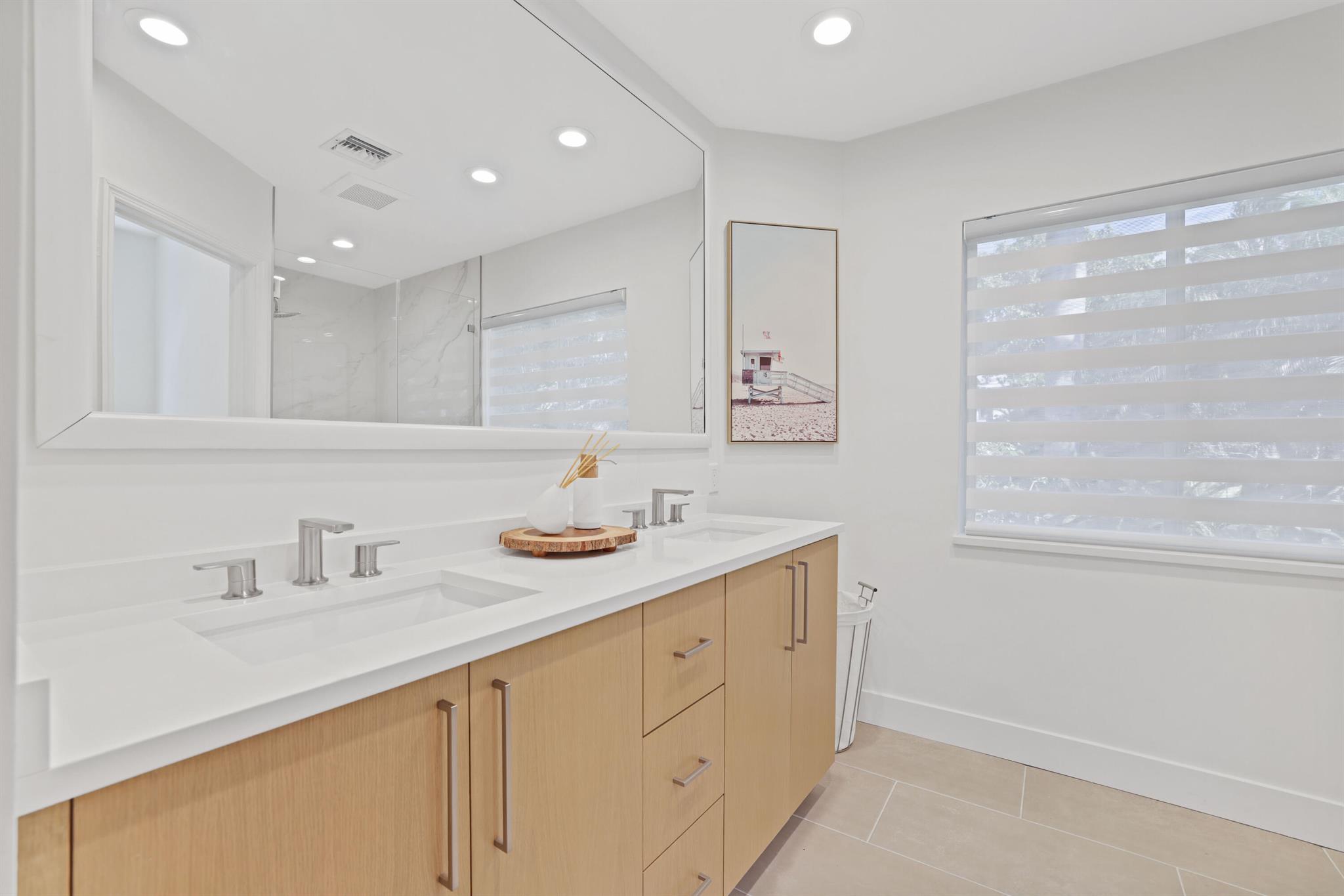 1255 Seminole Drive