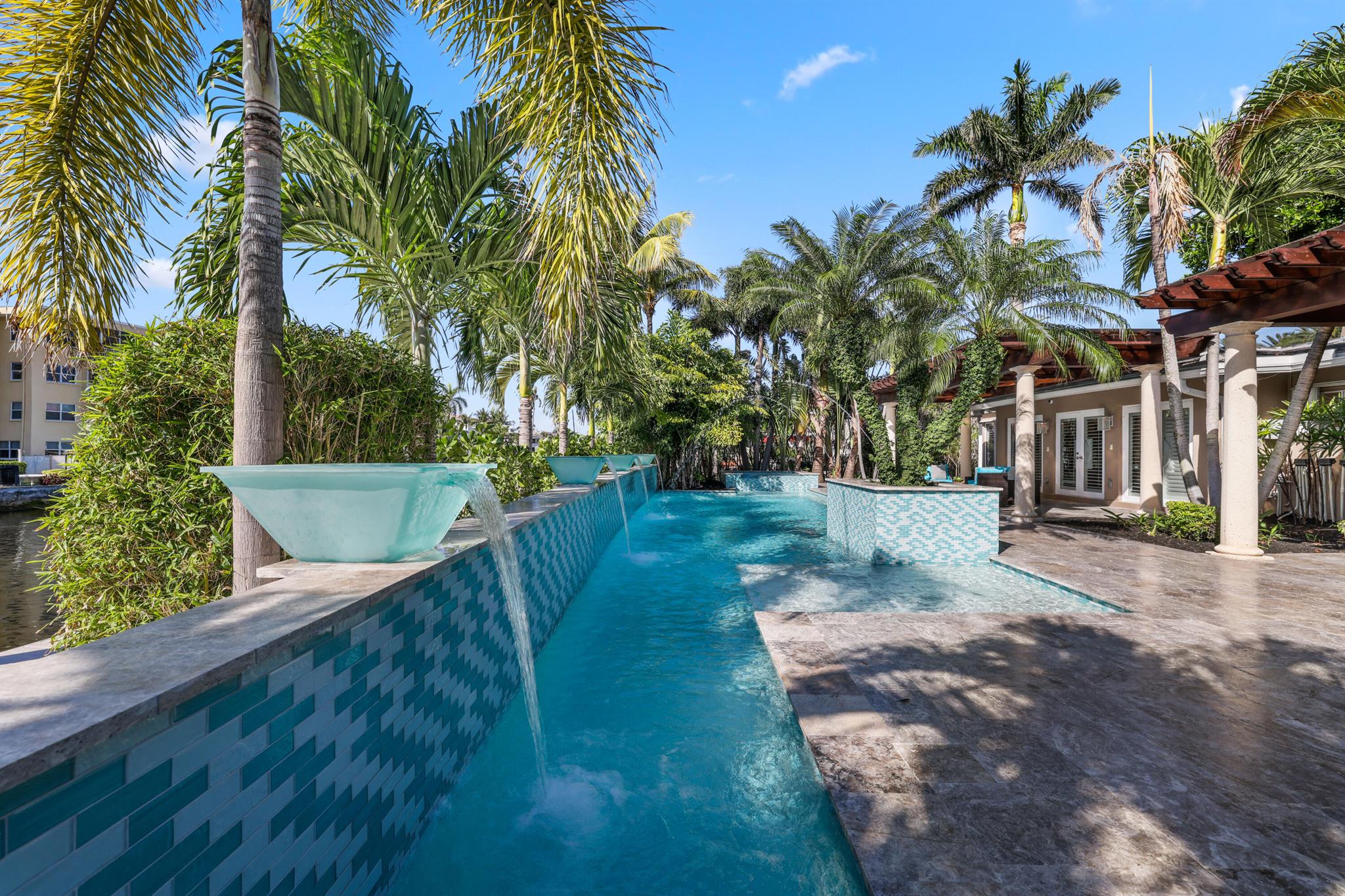 1255 Seminole Drive
