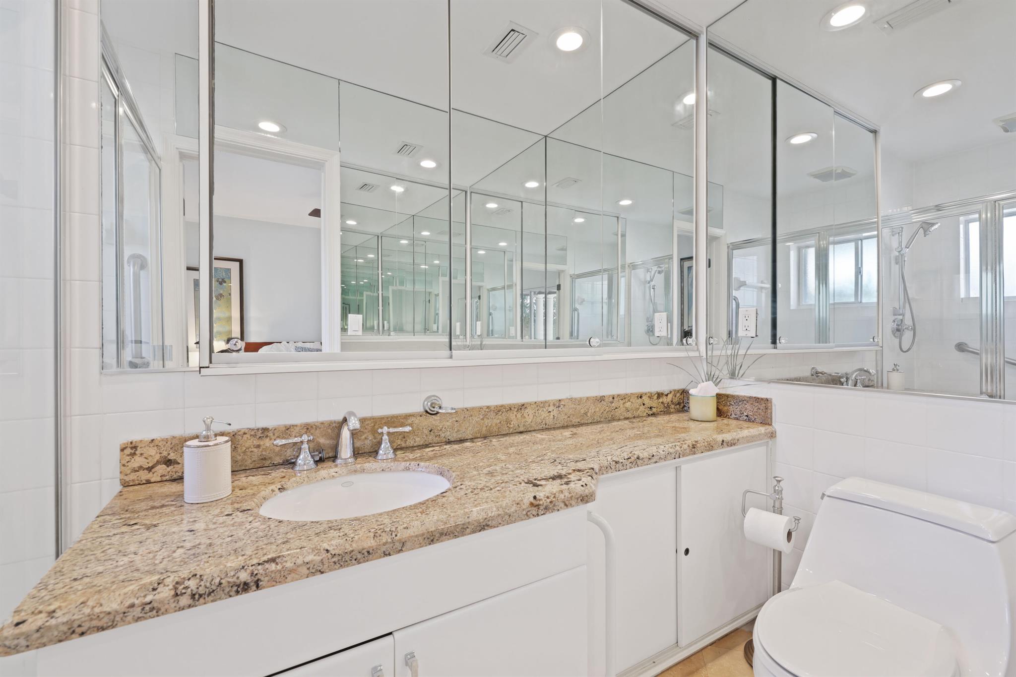 1255 Seminole Drive