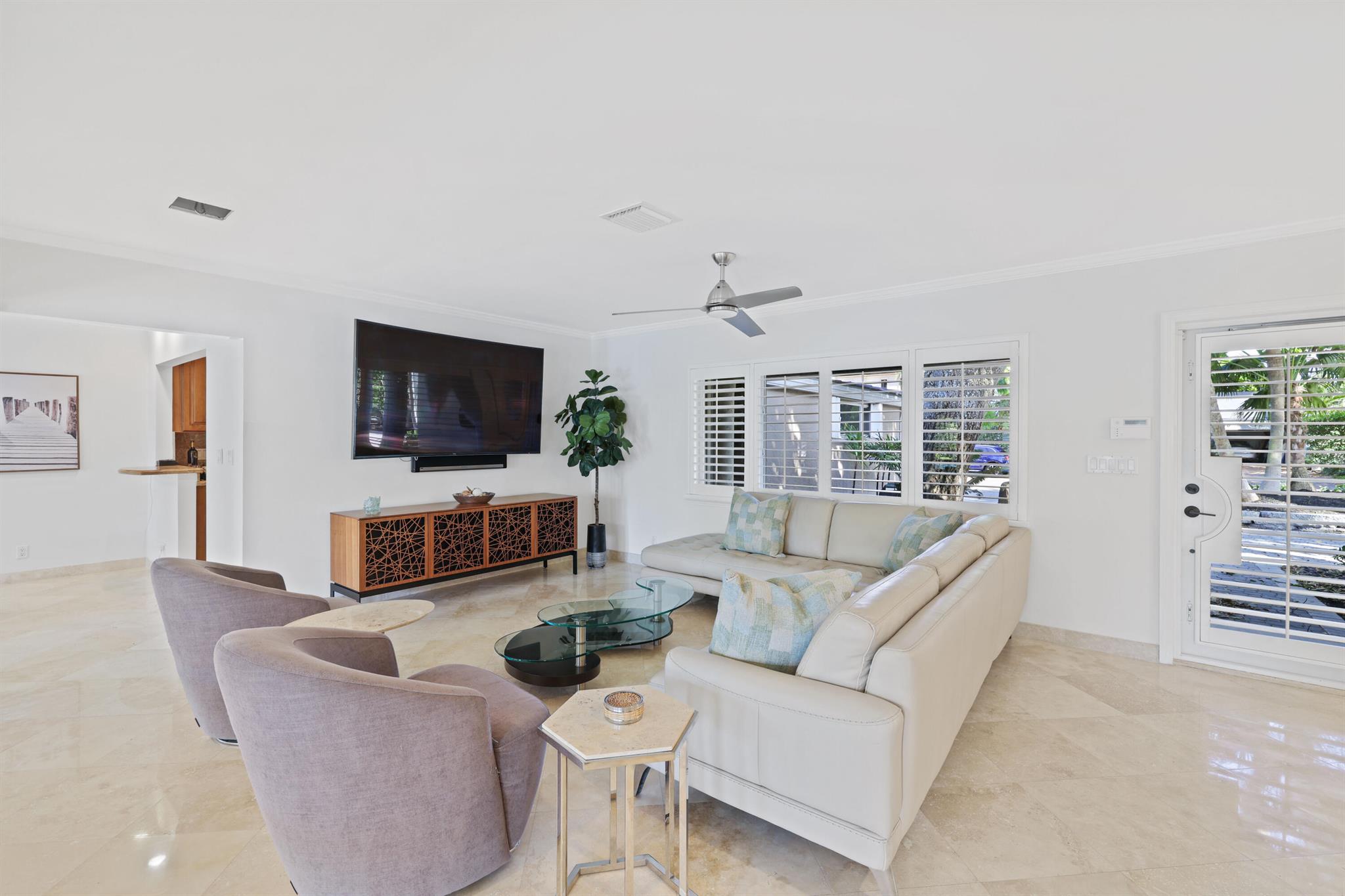1255 Seminole Drive