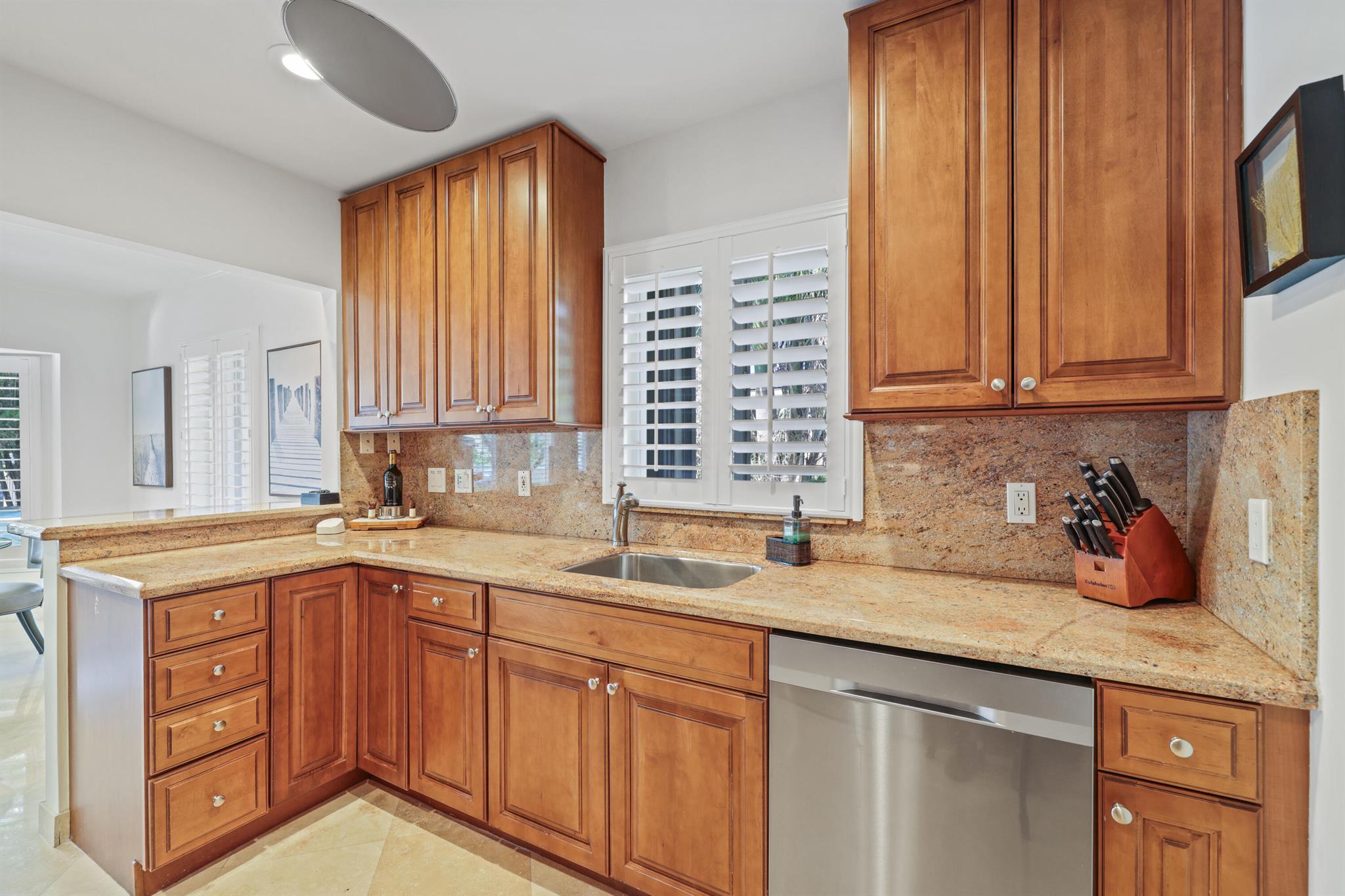 1255 Seminole Drive