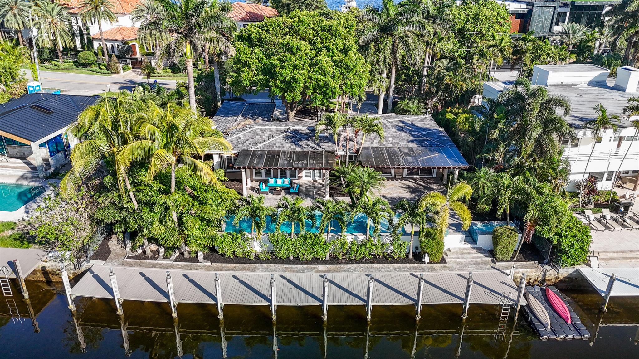 1255 Seminole Drive