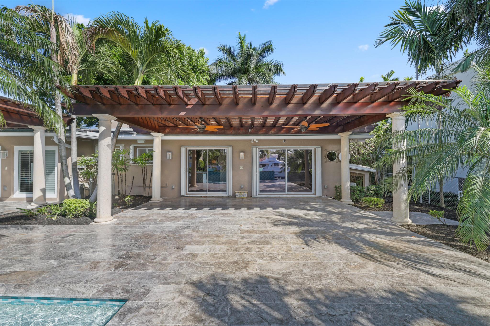 1255 Seminole Drive
