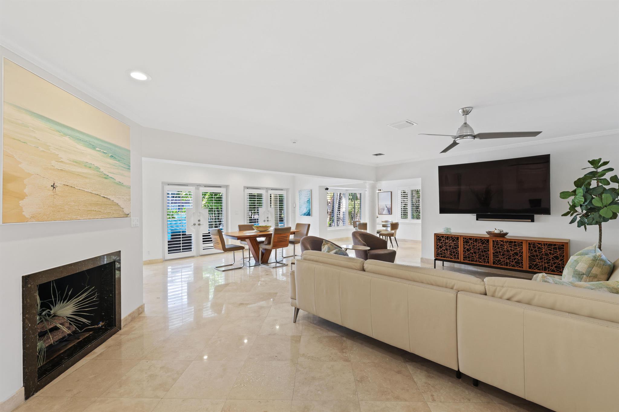 1255 Seminole Drive