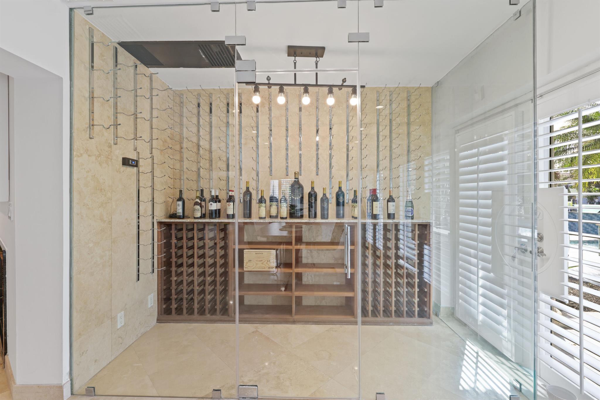 1255 Seminole Drive
