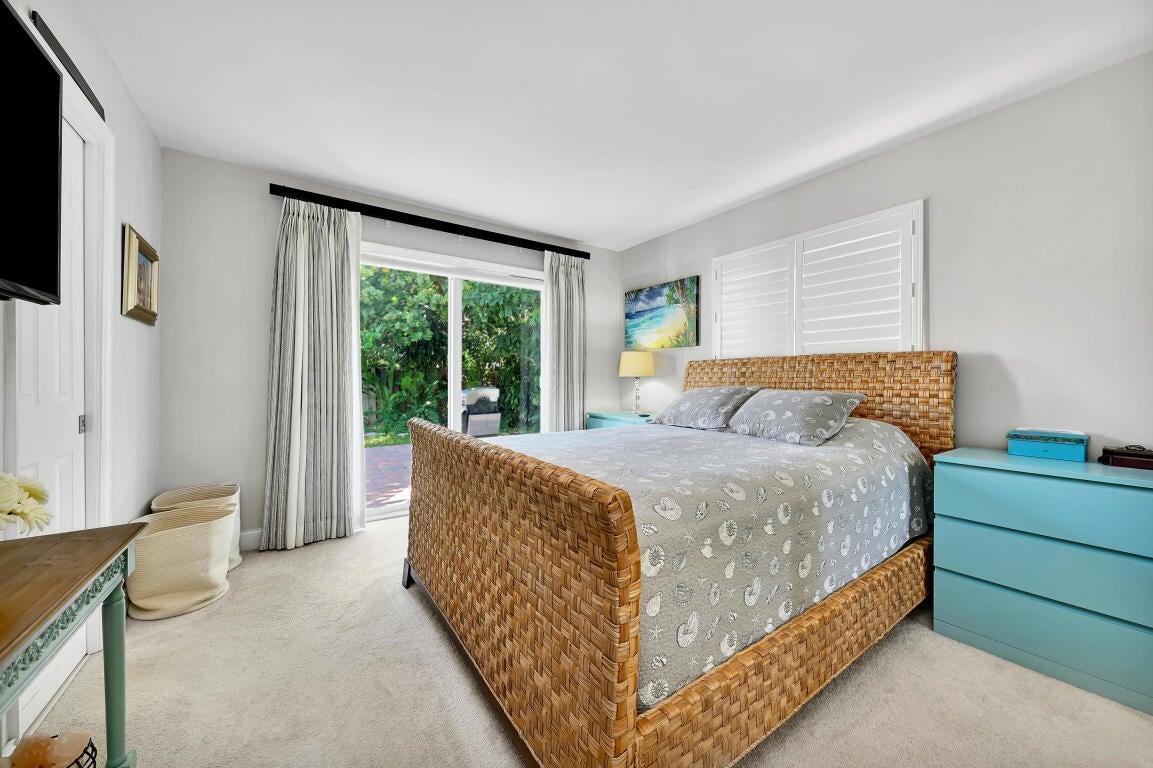 149 SE 27th Way