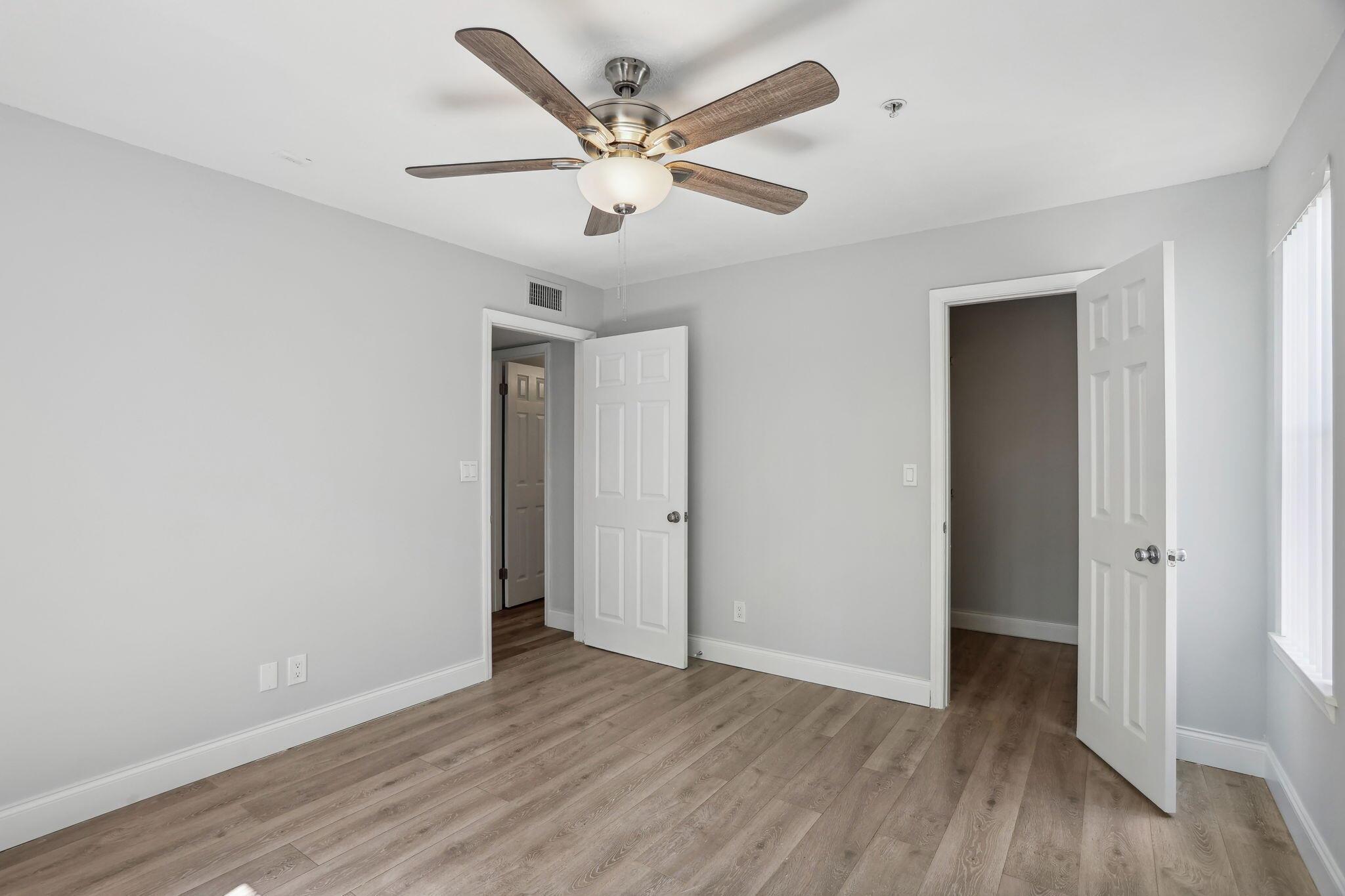 2315 N Congress Avenue 22