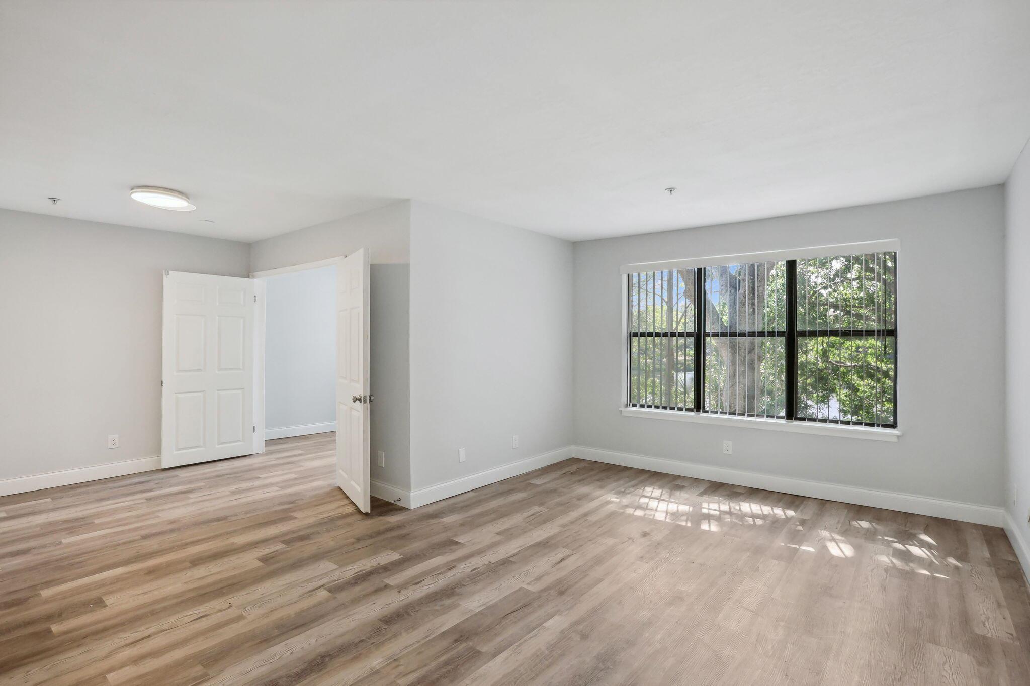 2315 N Congress Avenue 22