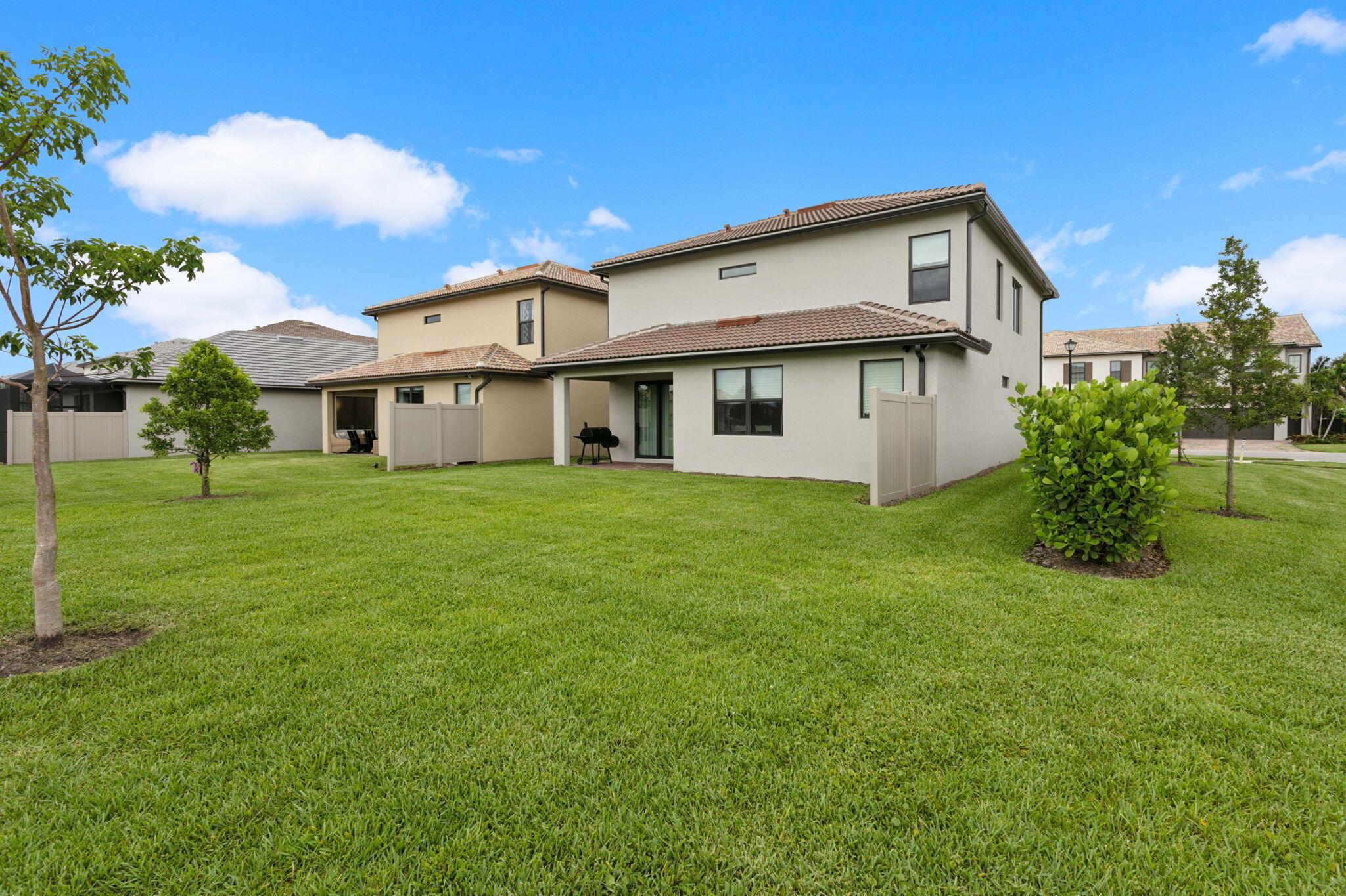 8182 Cadre Noir Road