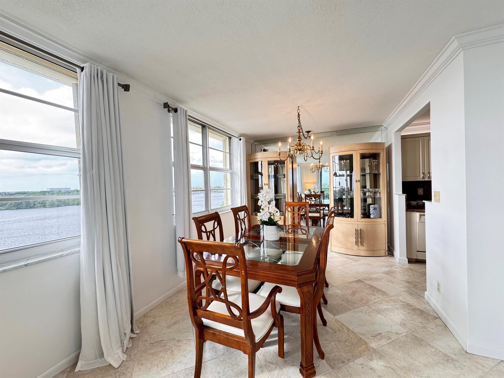 2121 N Ocean Boulevard 609w