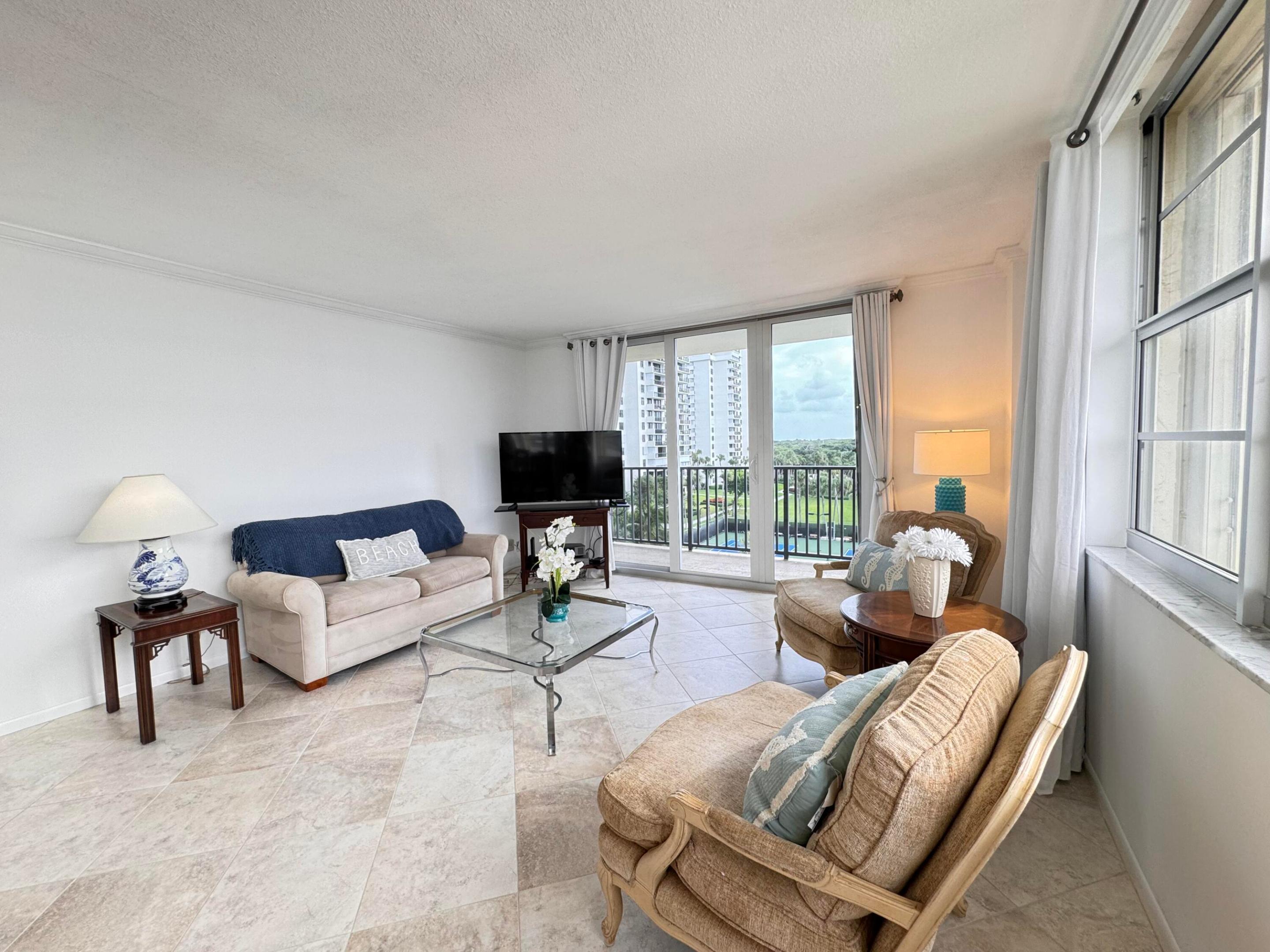 2121 N Ocean Boulevard 609w