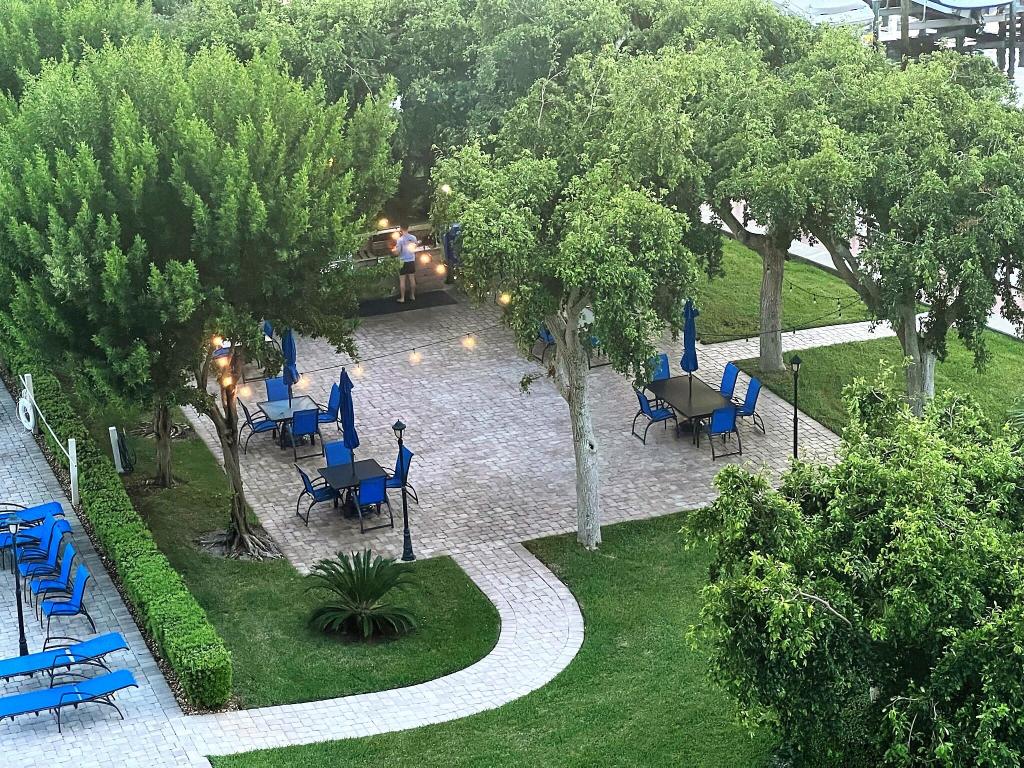 2121 N Ocean Boulevard 609w