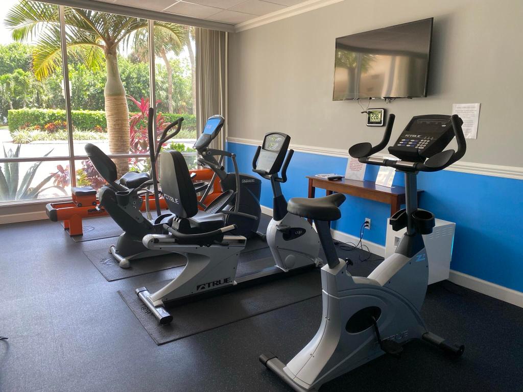 2121 N Ocean Boulevard 609w