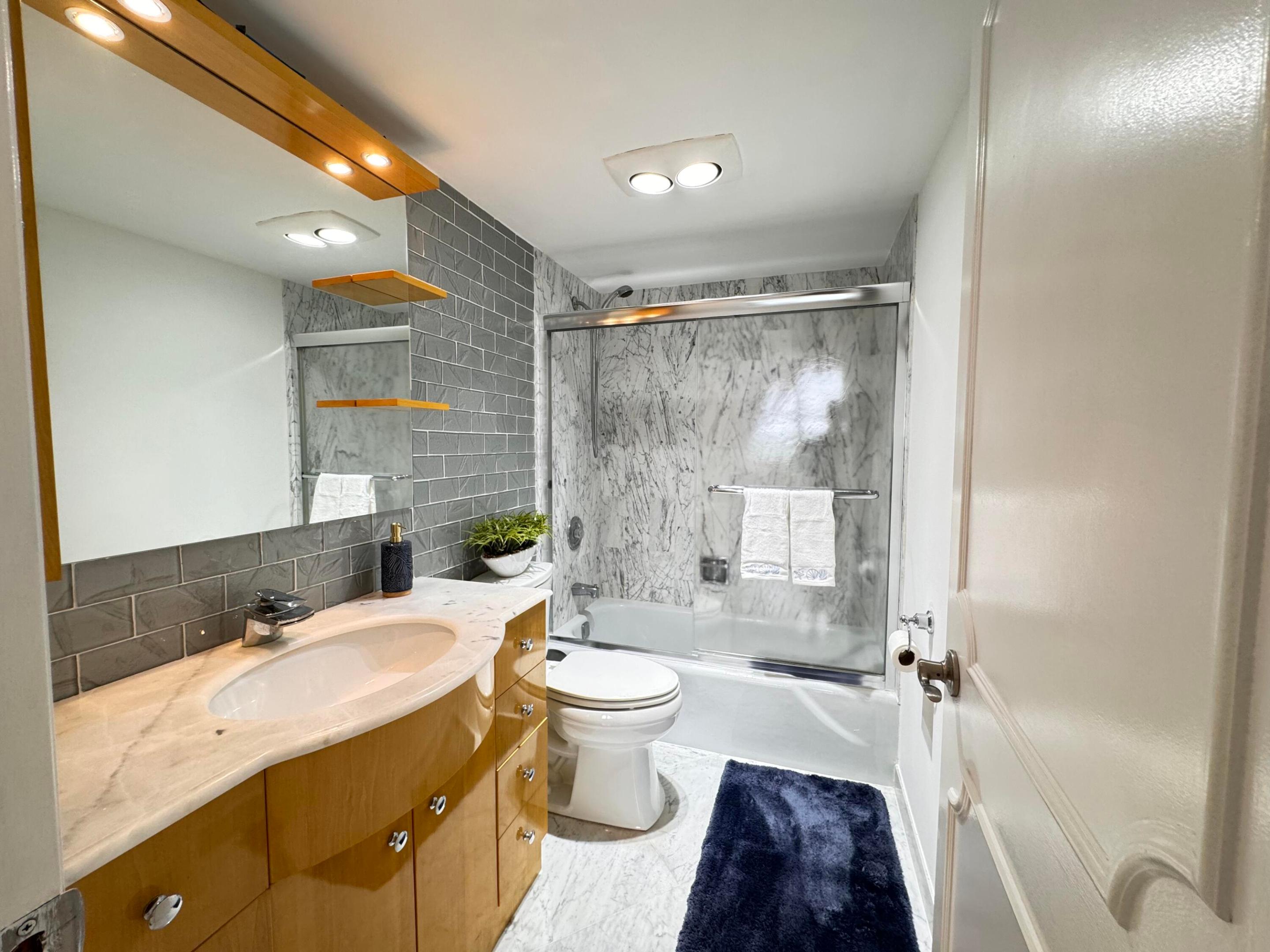 2121 N Ocean Boulevard 609w