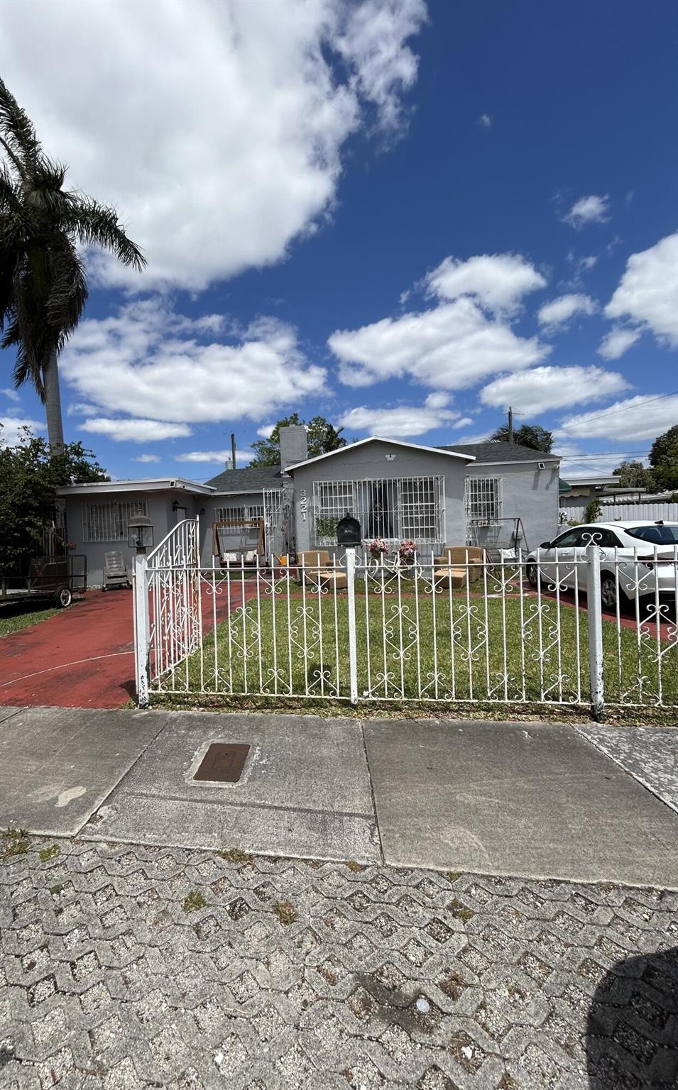 3221 NW 19th Street