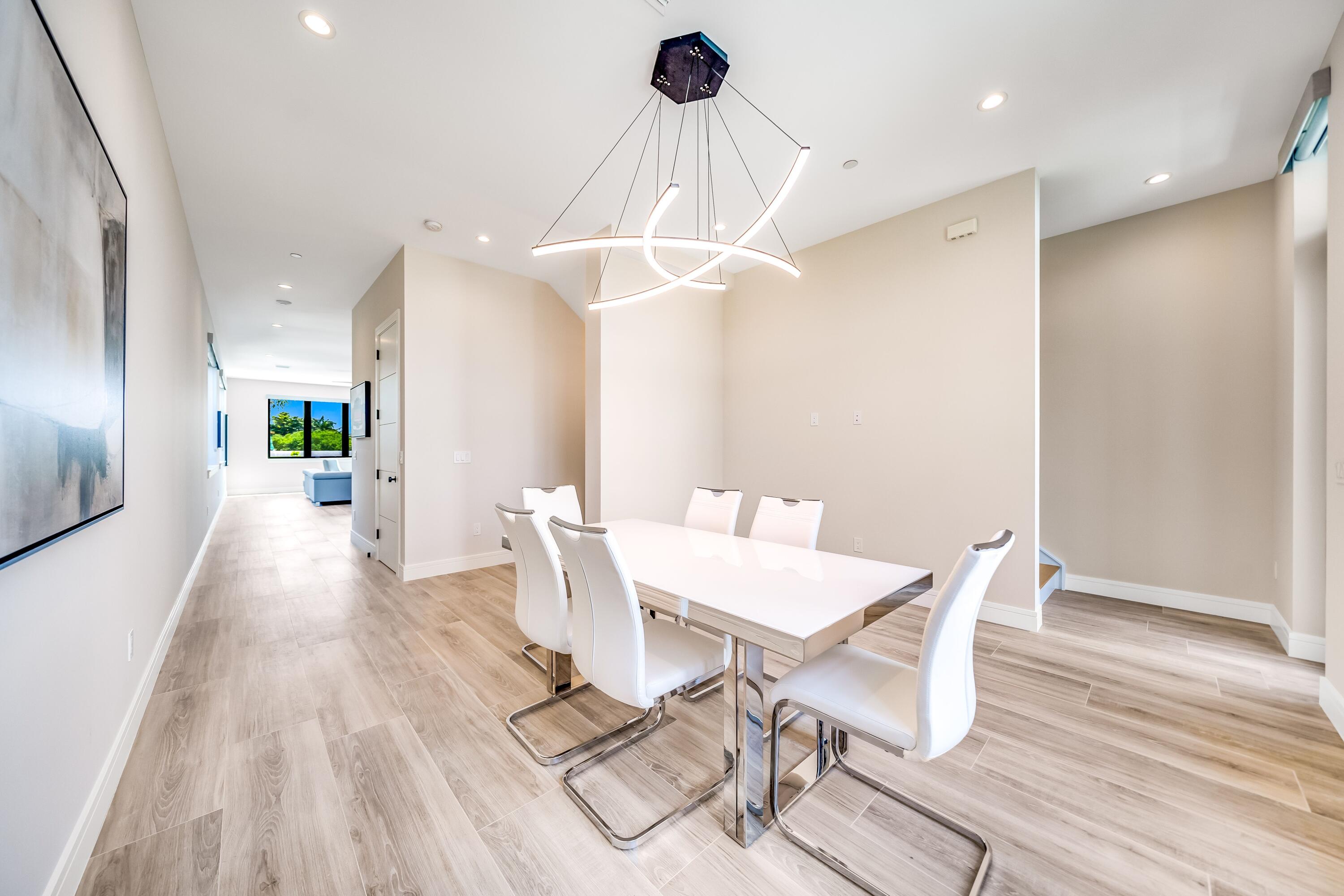 405 SE 6th Avenue 201