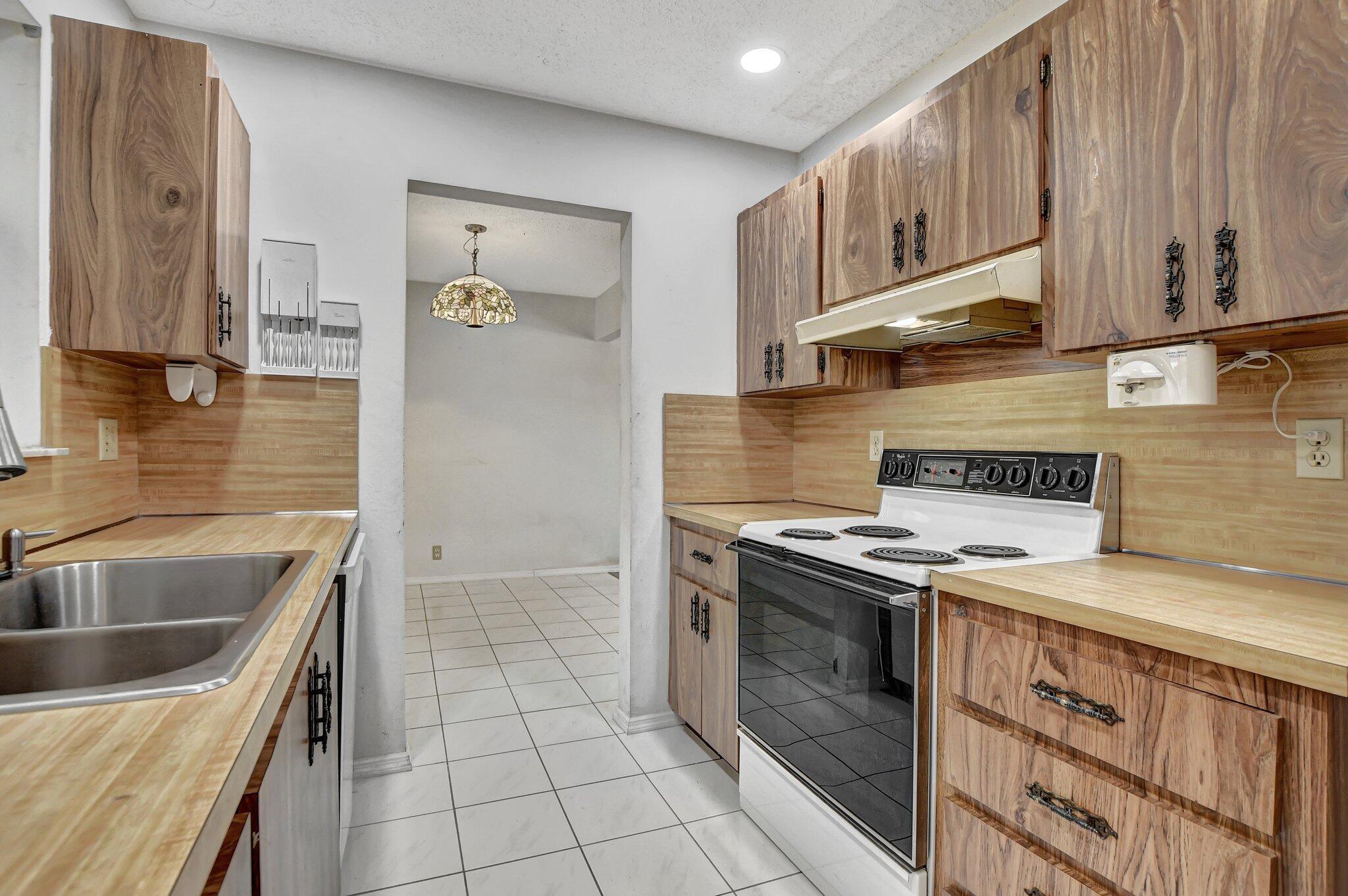 3290 SW 1st Court, Deerfield Beach FL 33442