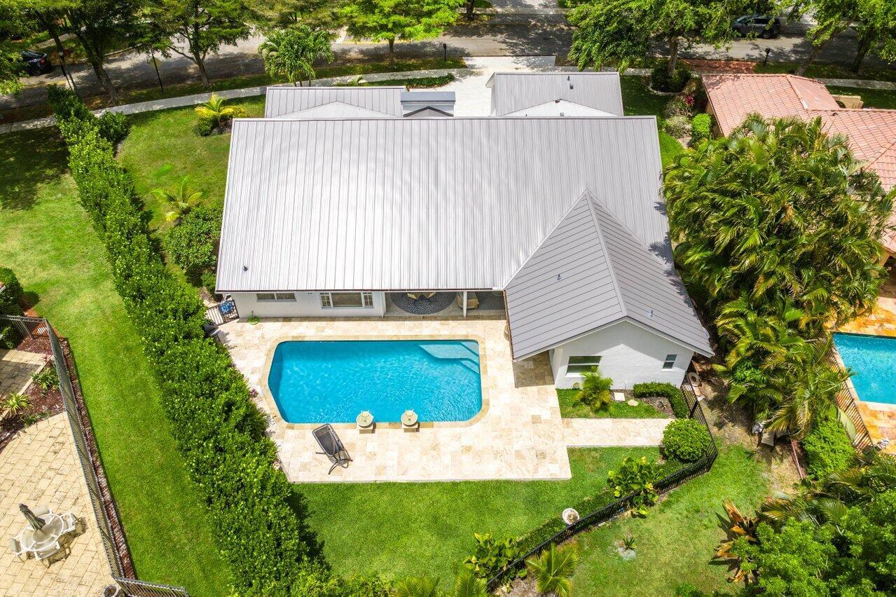 1305 Parkside Circle S