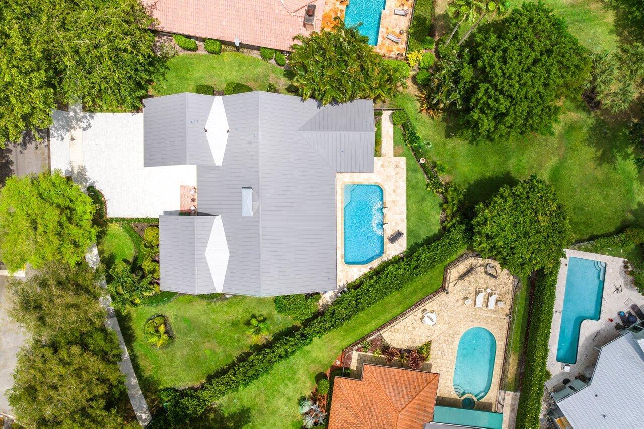 1305 Parkside Circle S