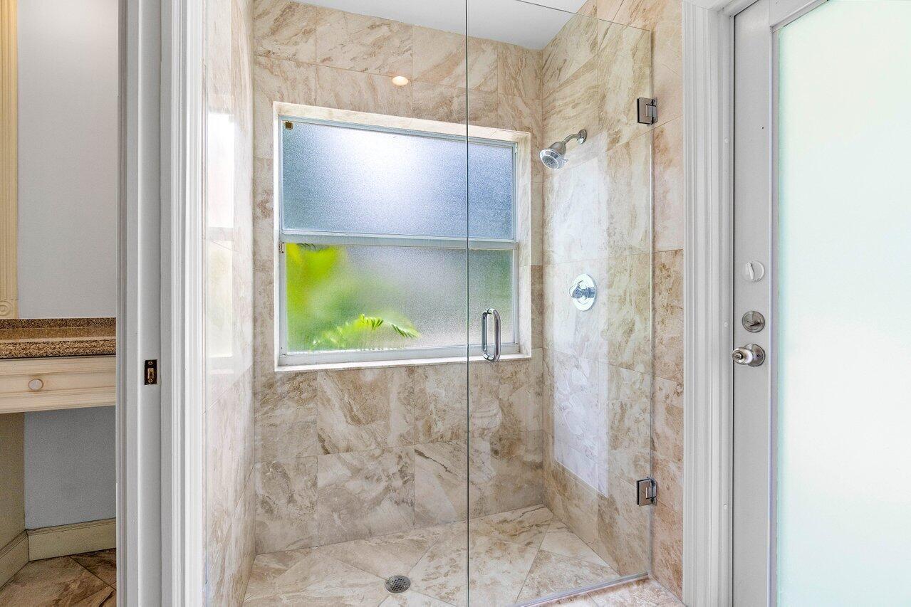 1305 Parkside Circle S