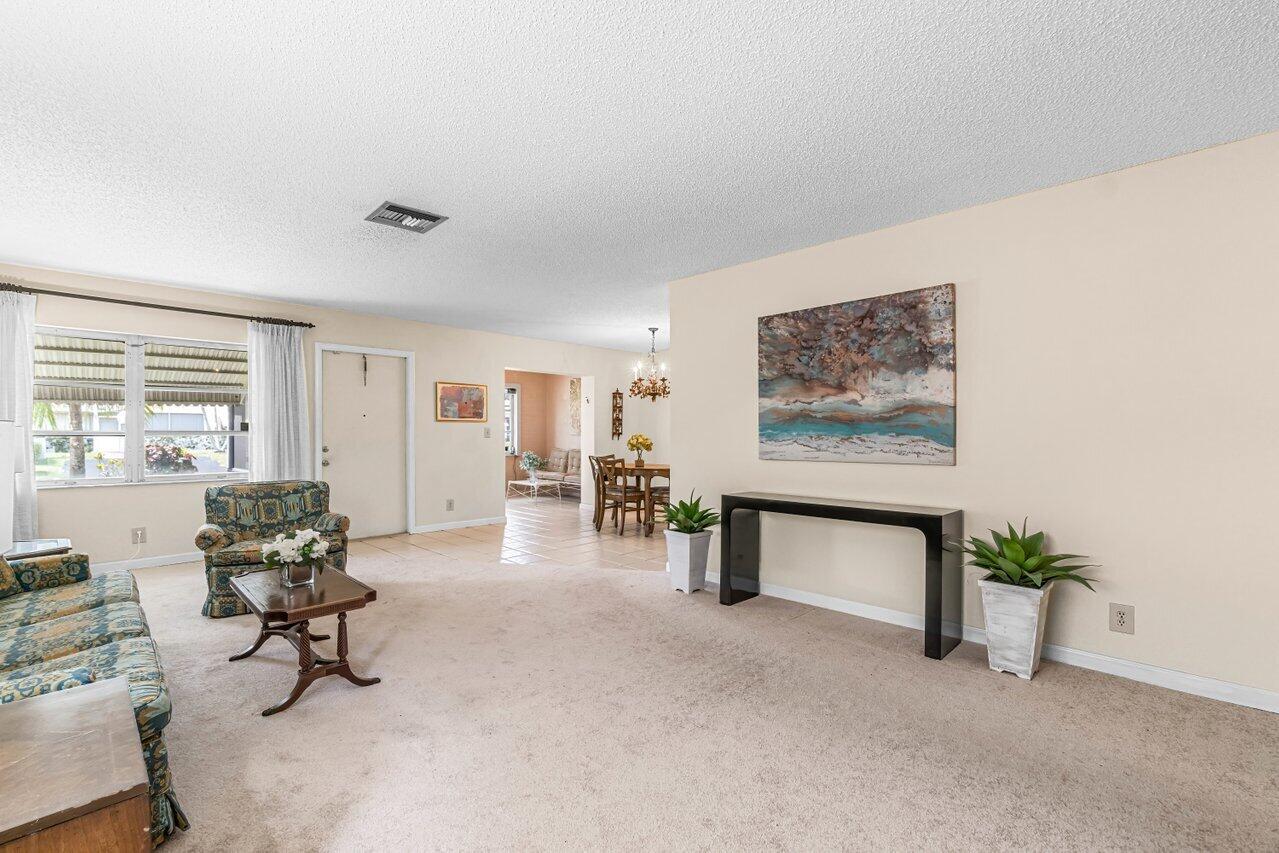 6069 La Palma Lane