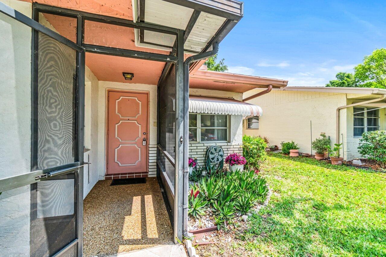 6069 La Palma Lane