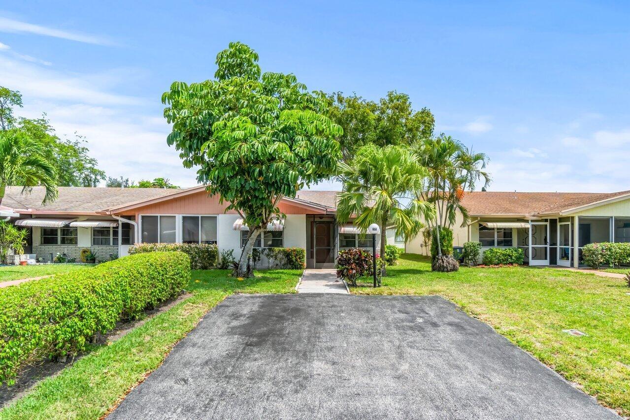 6069 La Palma Lane