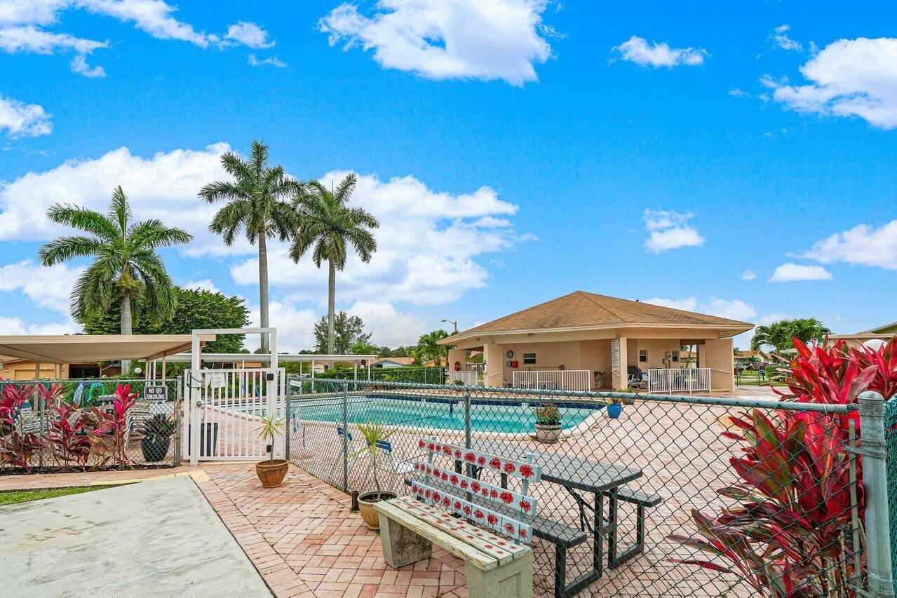 6069 La Palma Lane