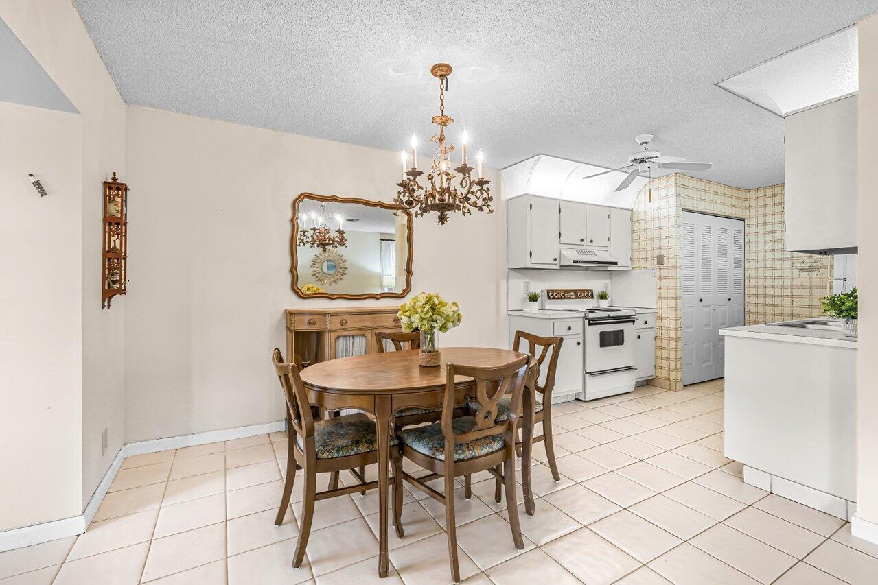 6069 La Palma Lane