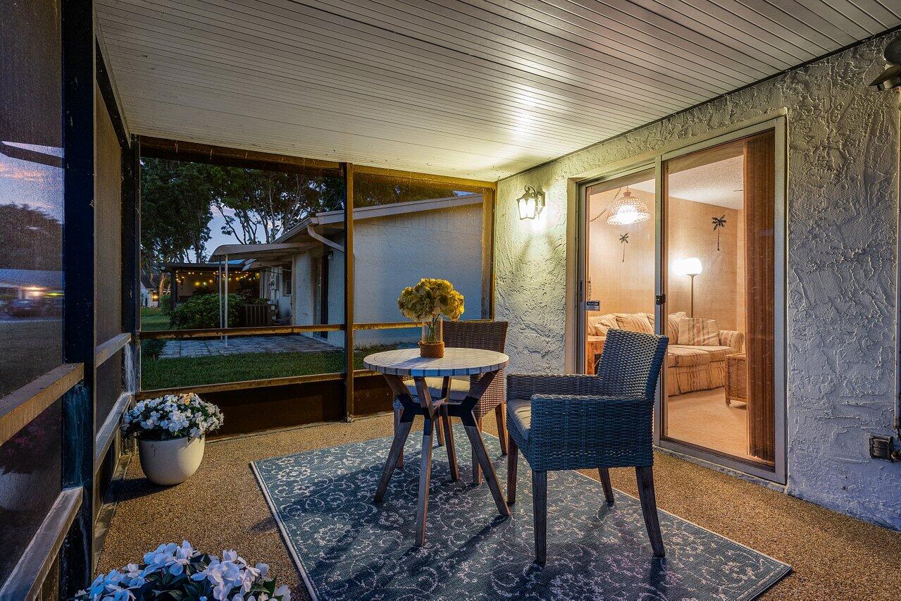 6069 La Palma Lane