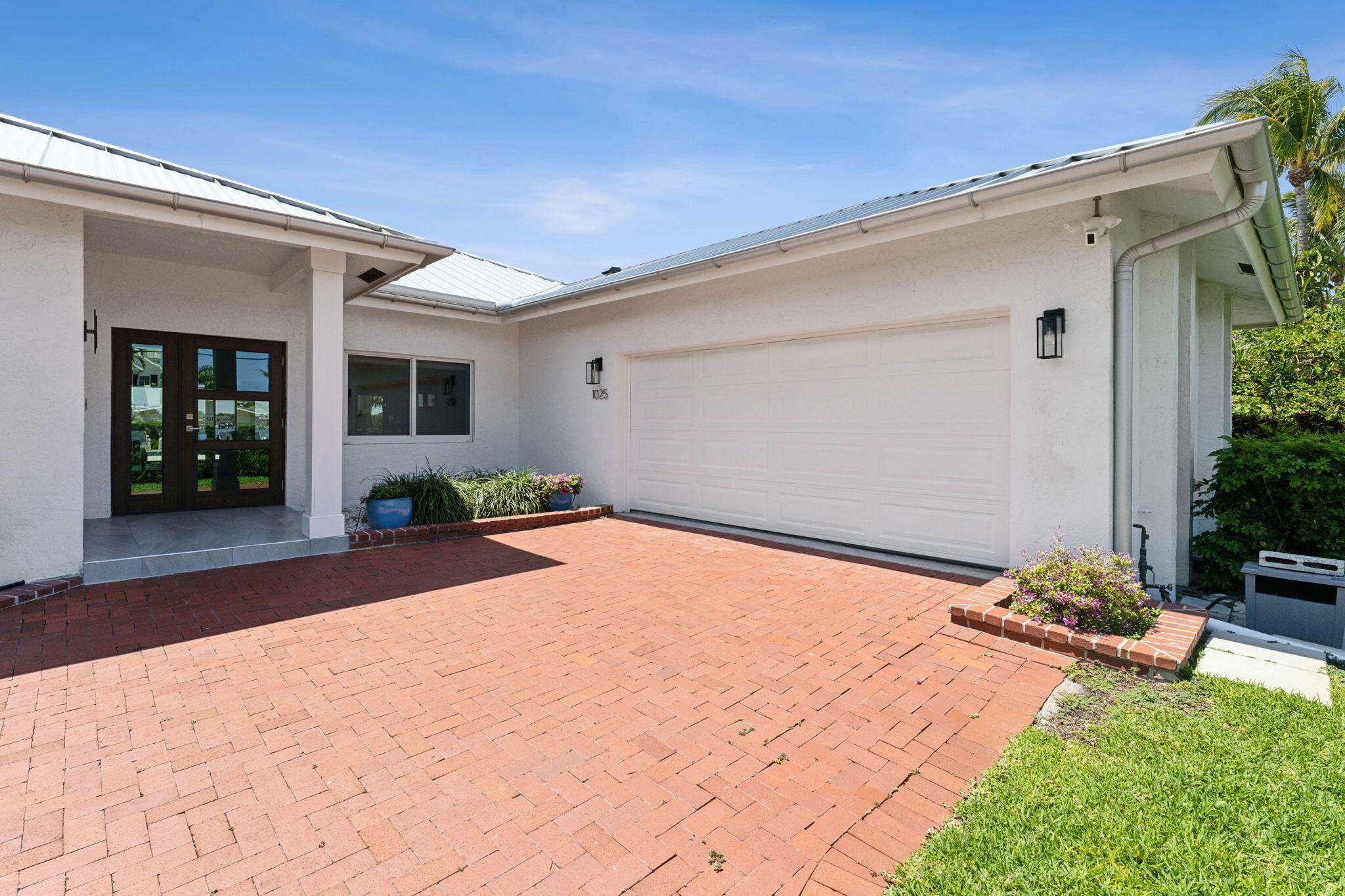 1025 N Atlantic Drive