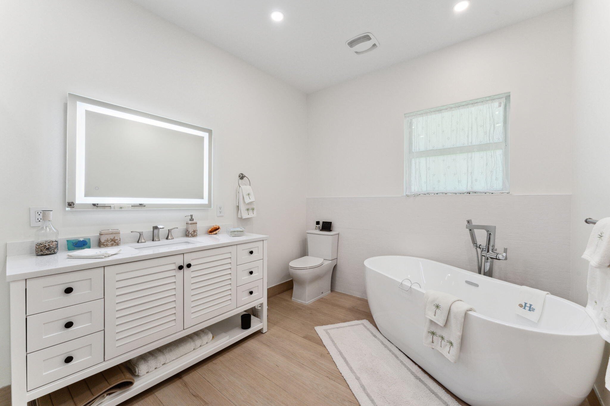 1025 N Atlantic Drive