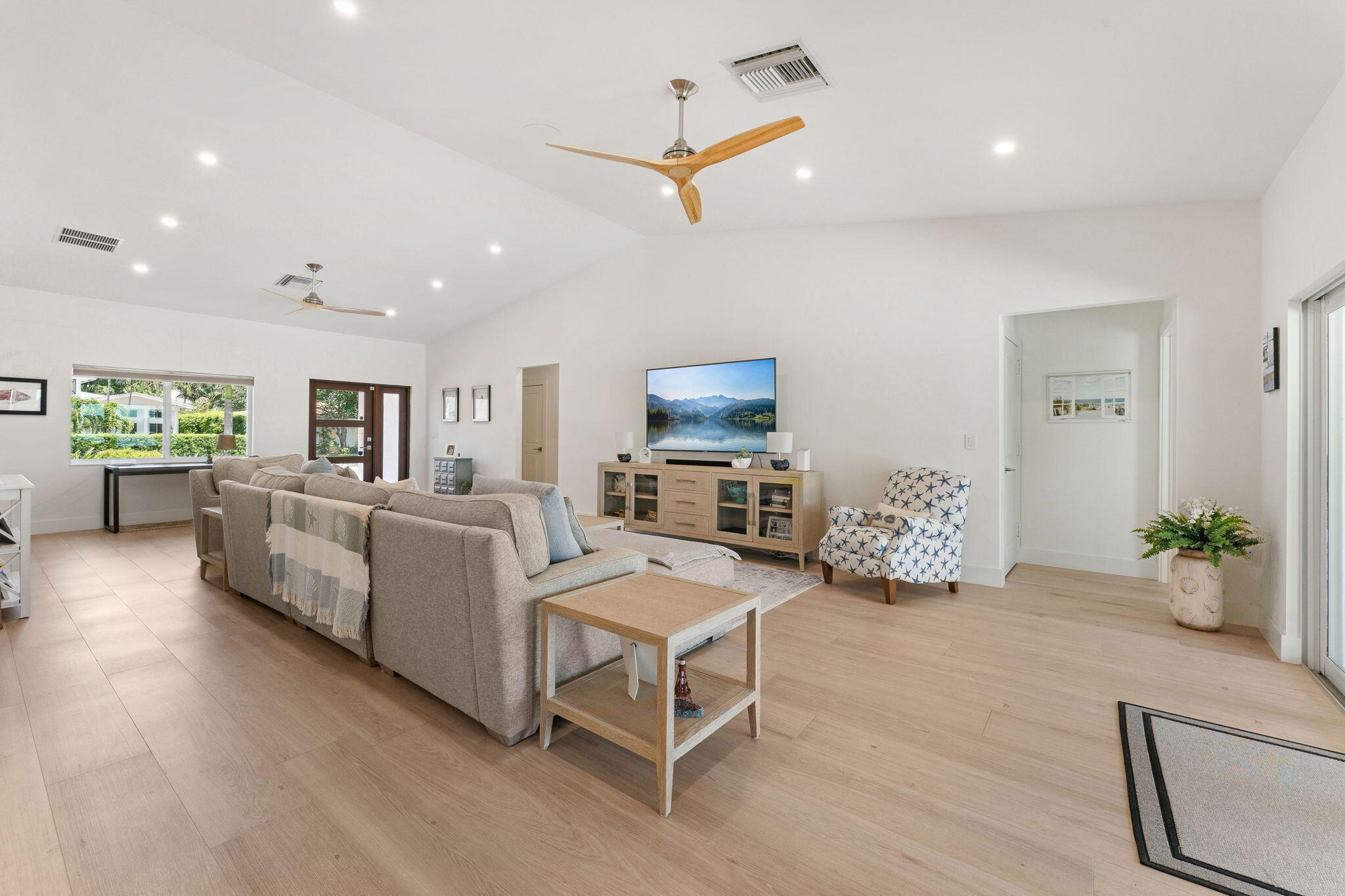 1025 N Atlantic Drive