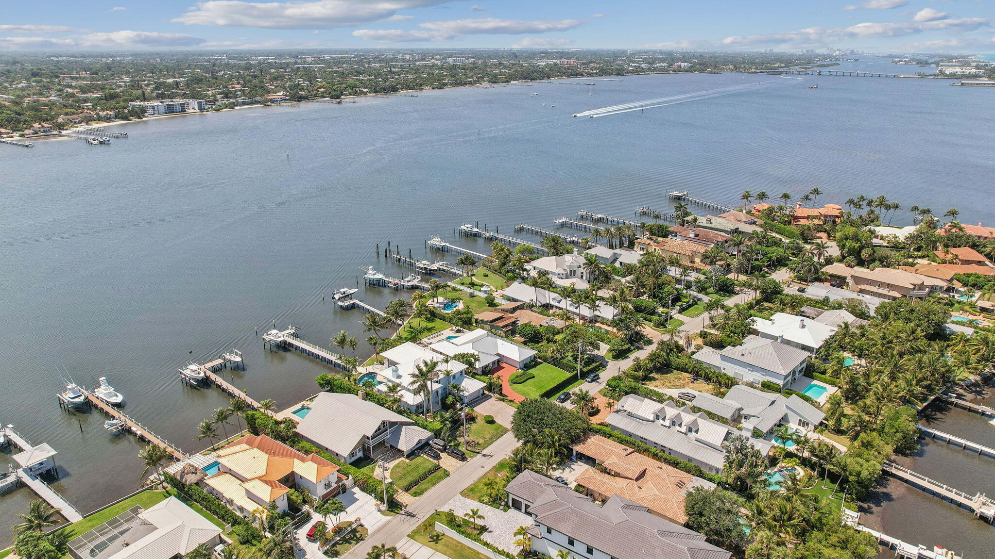 1025 N Atlantic Drive