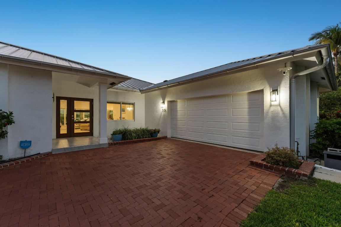 1025 N Atlantic Drive