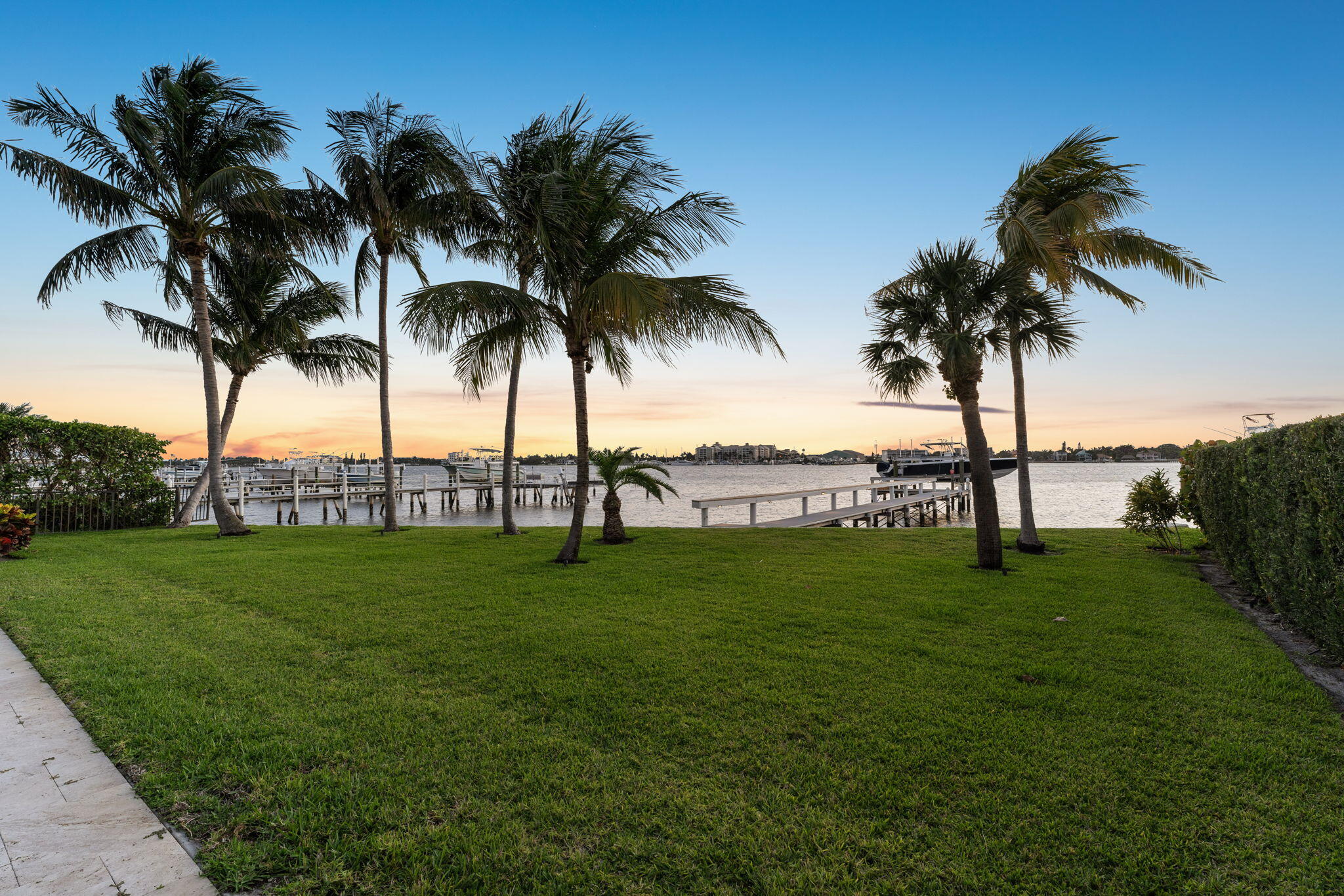 1025 N Atlantic Drive