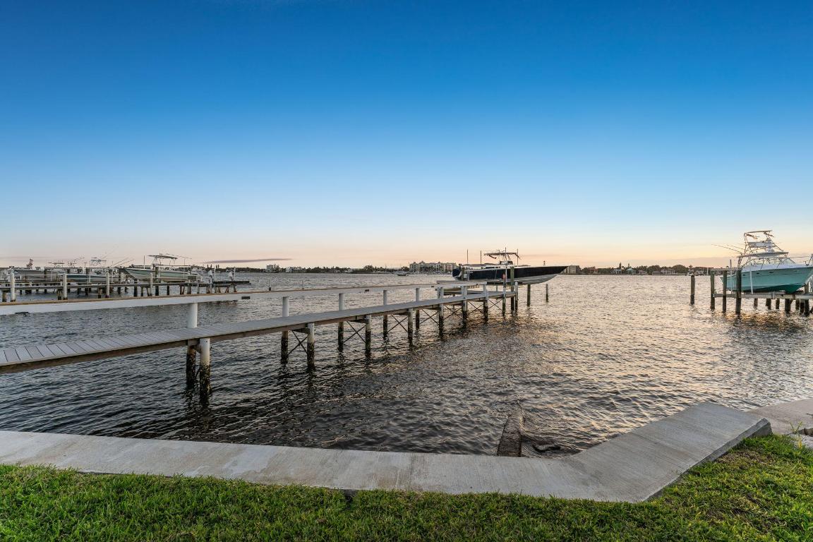 1025 N Atlantic Drive