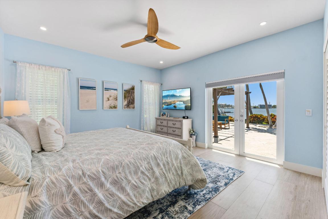 1025 N Atlantic Drive