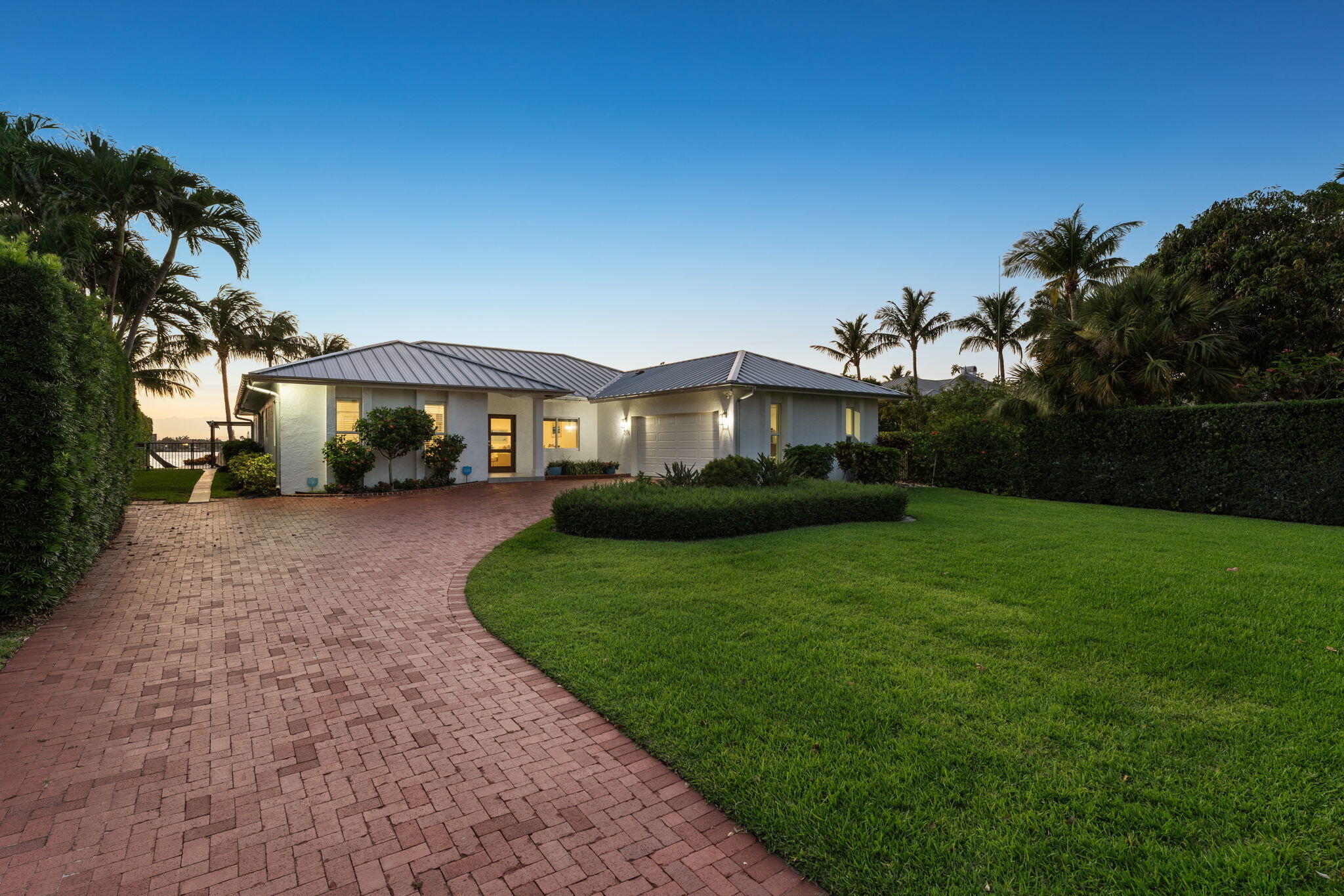 1025 N Atlantic Drive