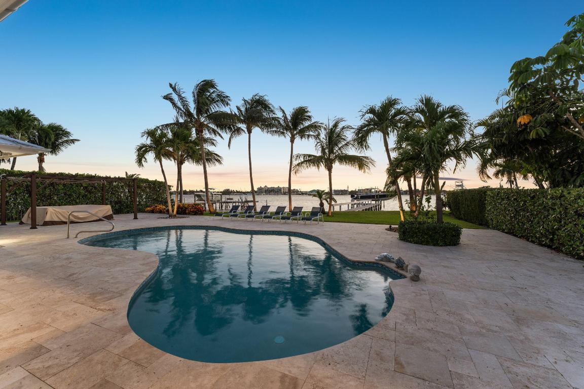 1025 N Atlantic Drive