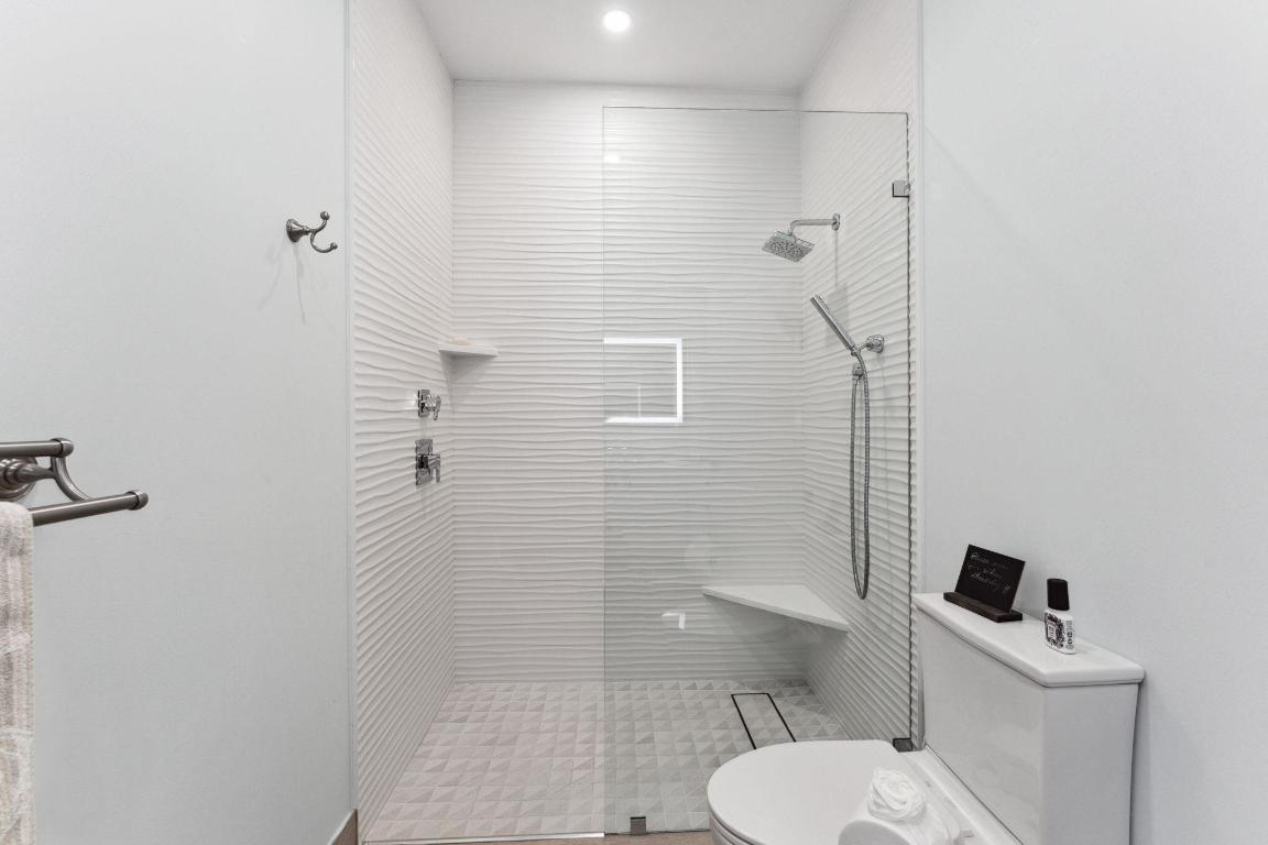 1025 N Atlantic Drive