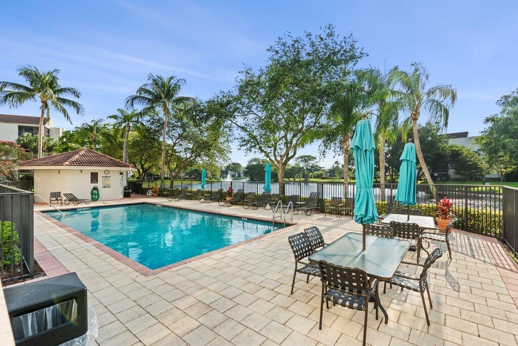 2105 Lavers Circle 512