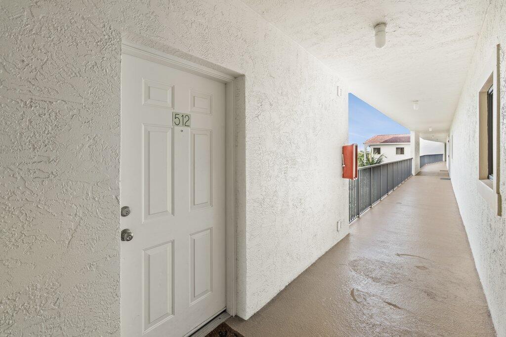 2105 Lavers Circle 512