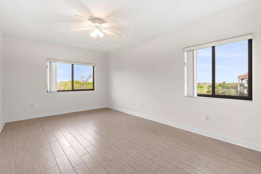 2105 Lavers Circle 512