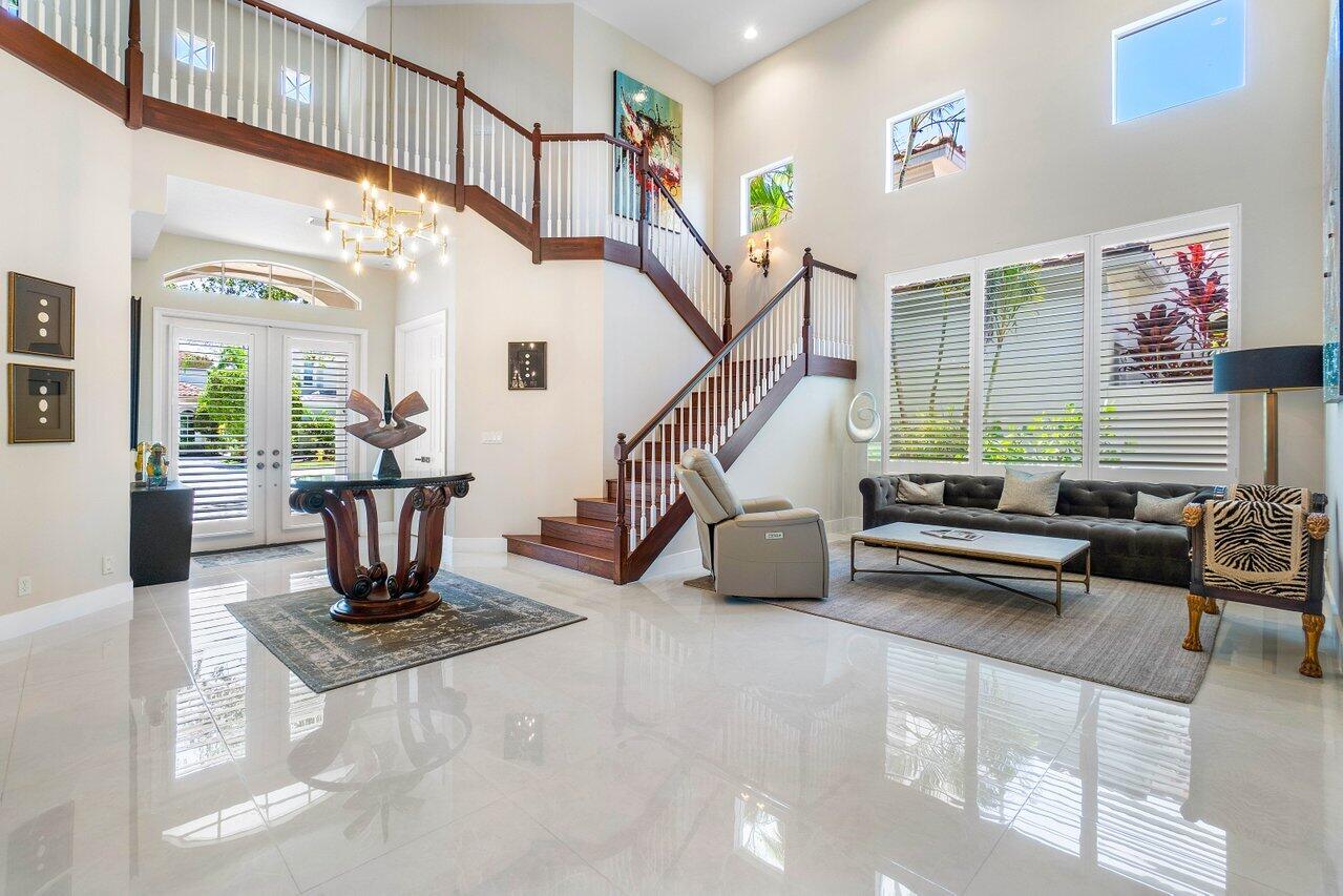 104 Siesta Way